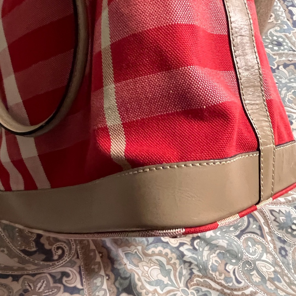Beautiful Red Burberry Check Bag - Picture 15 of 16
